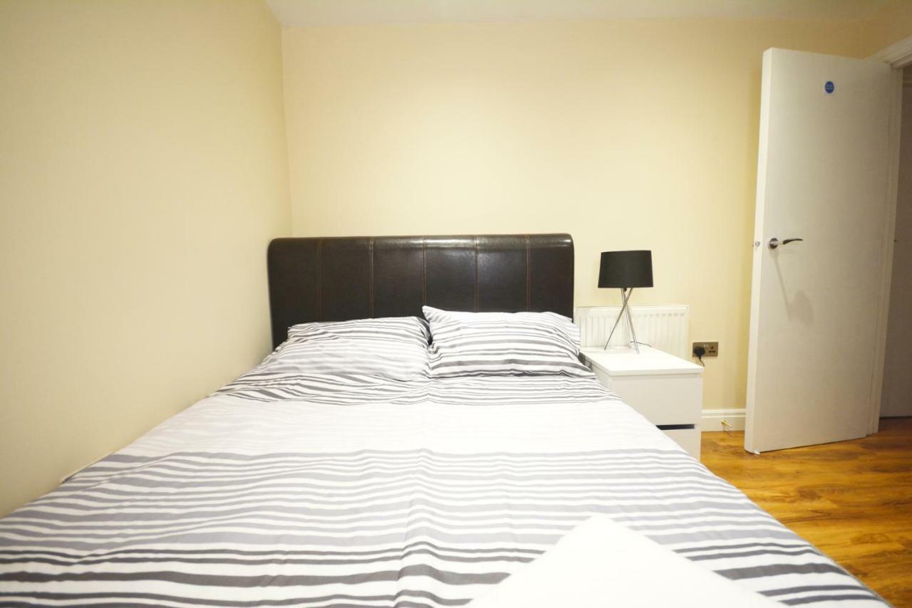 London Modern 4 Bedroom Apartment 外观 照片