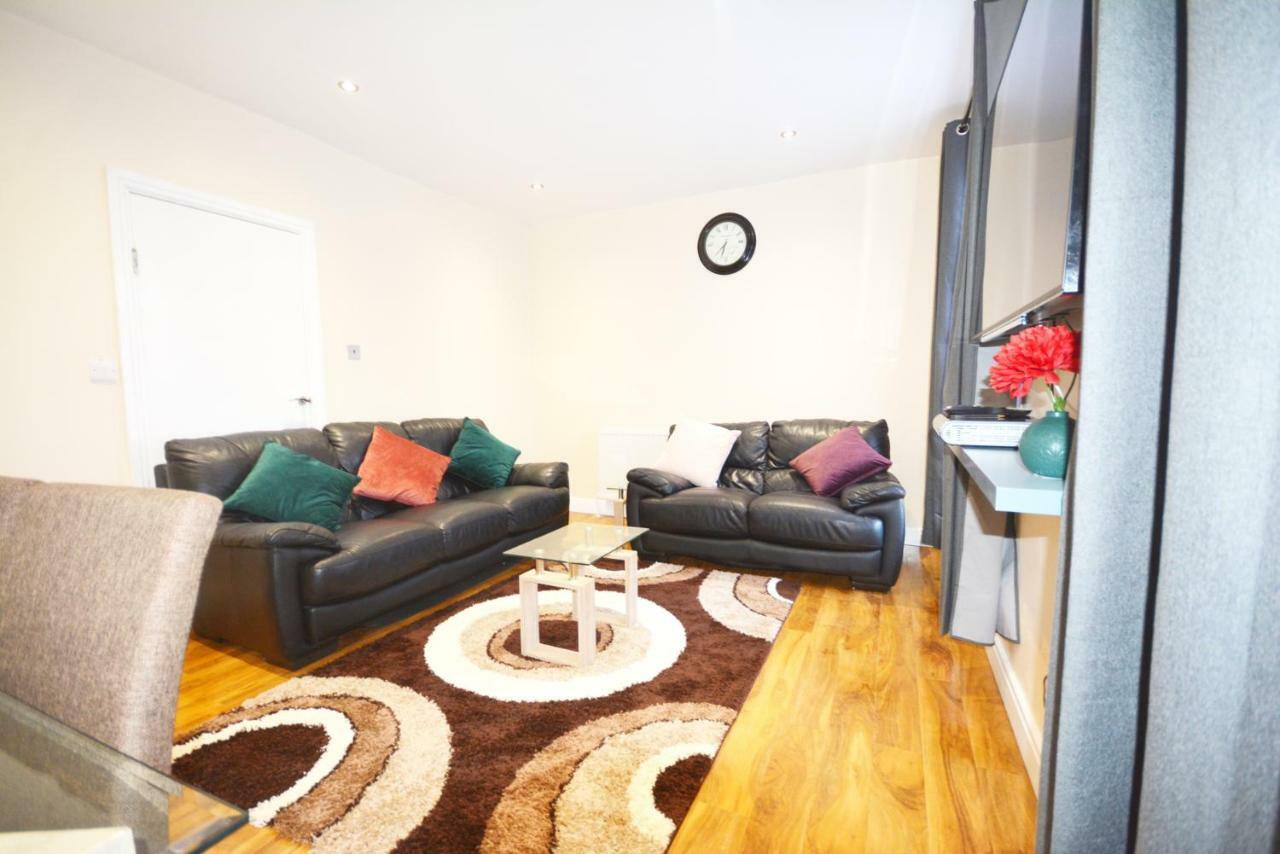 London Modern 4 Bedroom Apartment 外观 照片