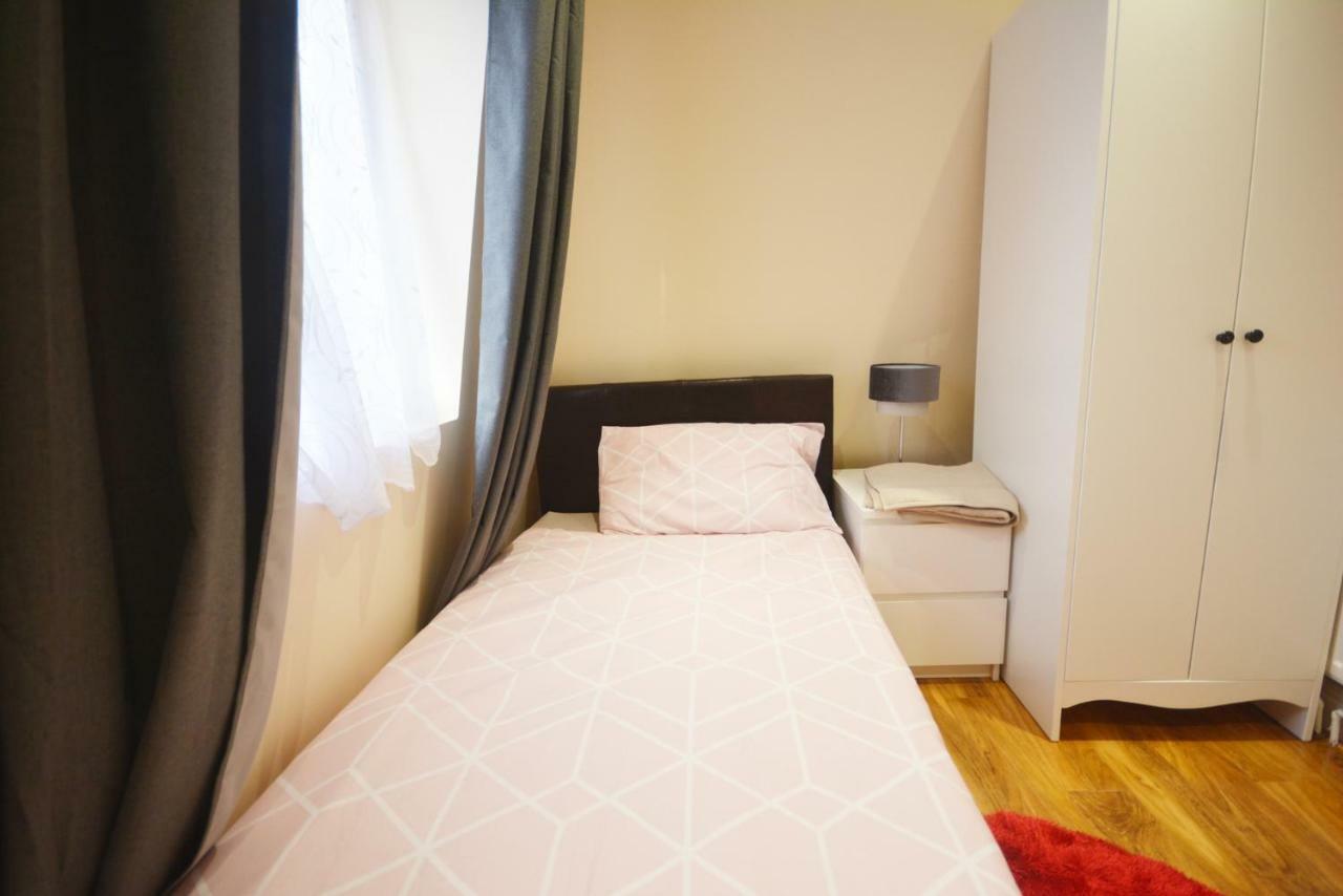 London Modern 4 Bedroom Apartment 外观 照片