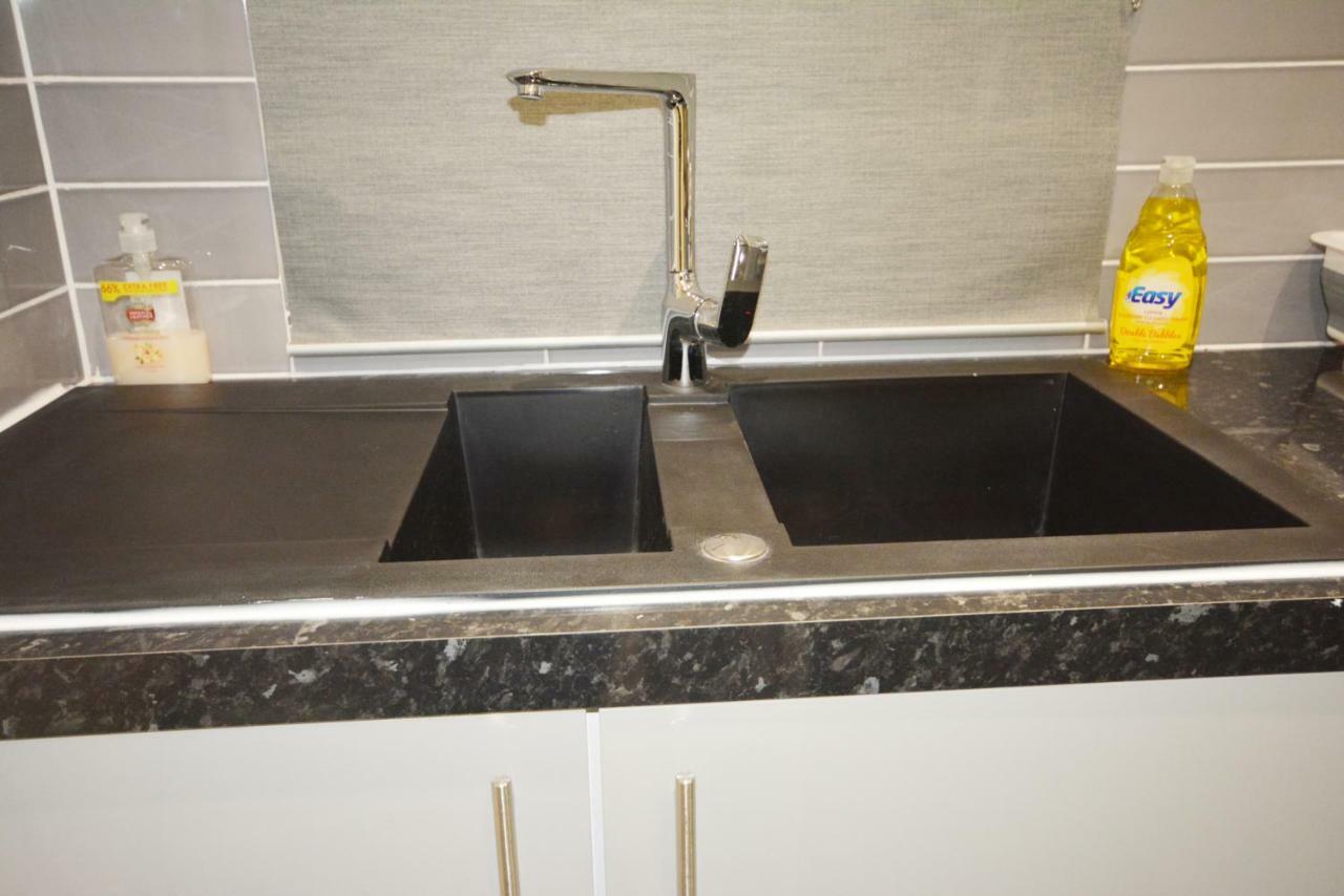 London Modern 4 Bedroom Apartment 外观 照片